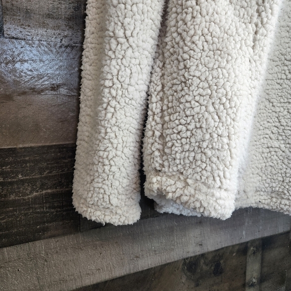 New Te Verde Sherpa Pullover Sweater Size M - Picture 3 of 7